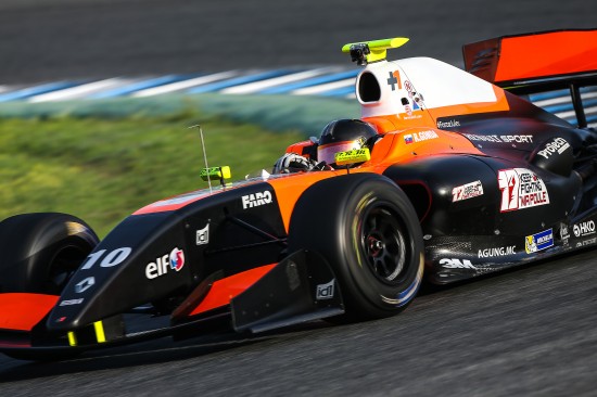 MOTORSPORTS-JEREZ-WORLD SERIES RENAULT