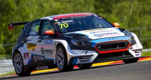 Maťo Homola a TCR Europe budú tento víkend len kúsok od Slovenska!